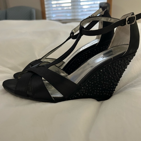 Kenneth Cole Black Dressy Sandal size 10 - Picture 3 of 5